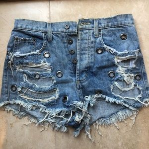 LF CARMAR size 25 Jean shorts